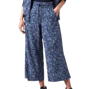 Athleta  Avenue blue wide leg crop athletic leisure pants plus size 16